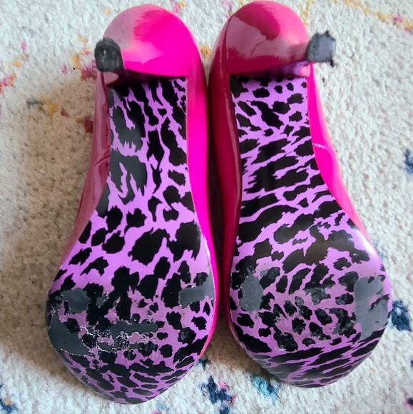 Betseyville Peep Toe Heels - Picture 4 of 4